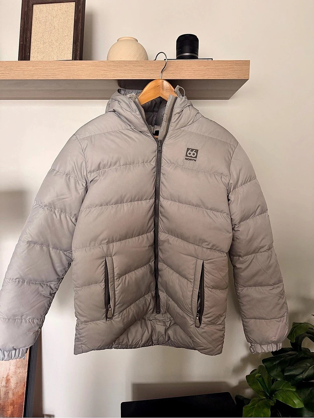 66 North ODDI Down Jacket Gray Puffer Jacket Size Medium